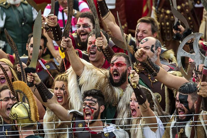 FIESTAS DE CARTHAGINESES Y ROMANOS FIESTAS DE CARTHAGINESES Y ROMANOS