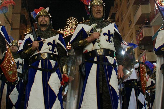 FIESTAS DE LA SANTSIMA Y VERA CRUZ, MOROS Y CRISTIANOS Y CABALLOS DEL VINO